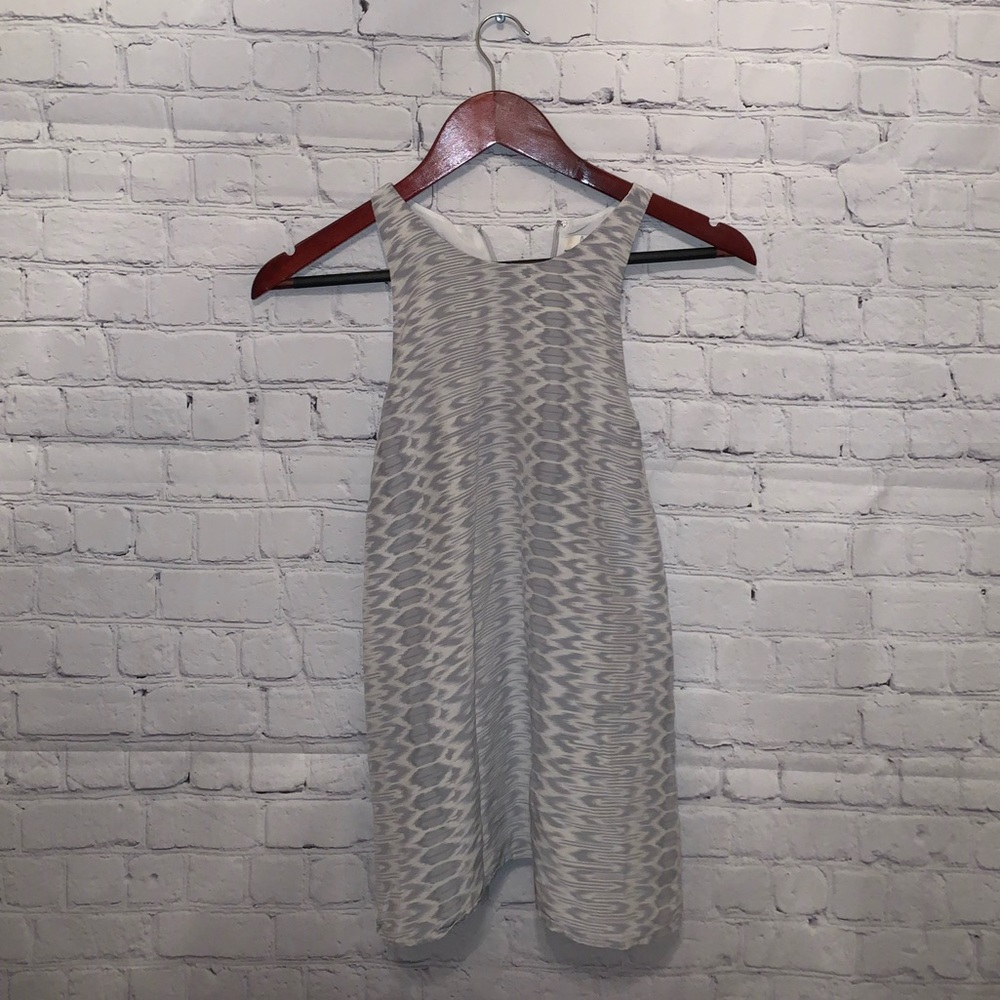 Joie Gray Zebra Sleeveless Zip up Blouse sz XS - Picture 2 of 10